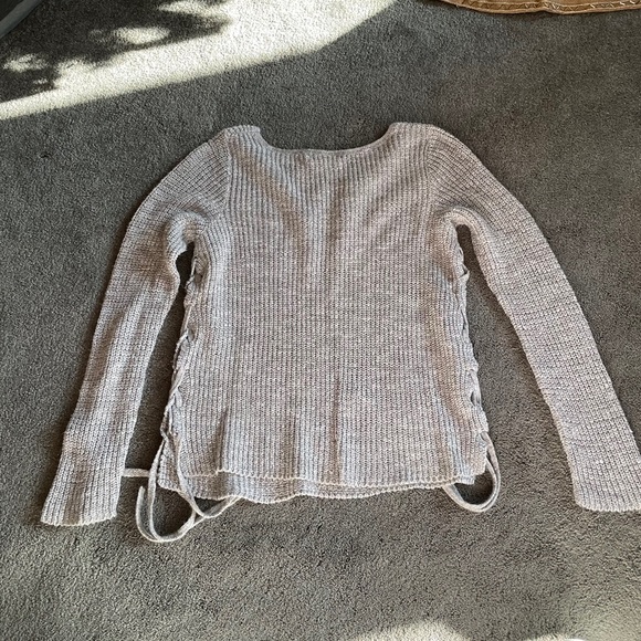 American Eagle Sweater - Picture 4 of 4
